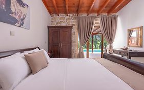 Alia Palace Hotel & Villas